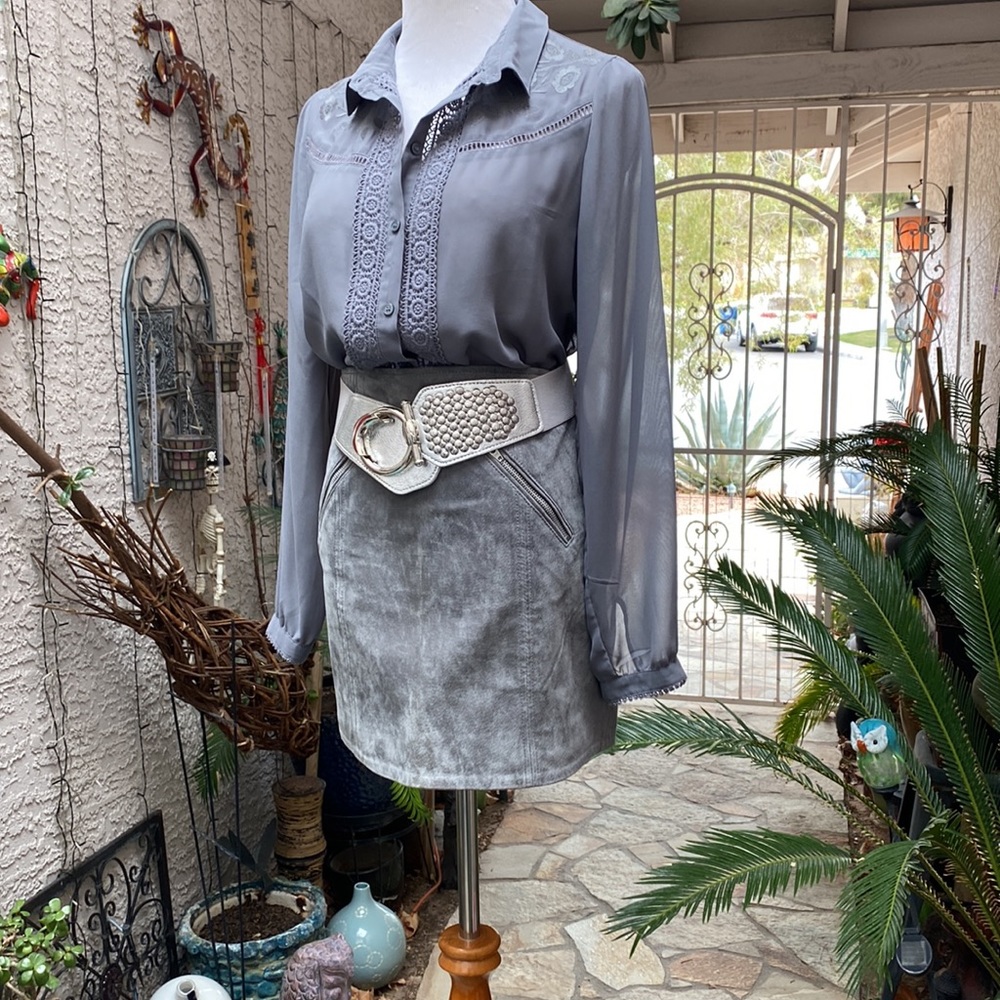๐๐2PIECE GREY SUEDE SKIRT SET๐๐ - Picture 3 of 8